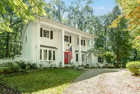 66599 Oak Ridge Dr, Lawton, MI 49065