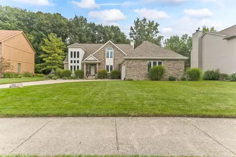 1126 Harrington Ln, East Lansing, MI 48823
