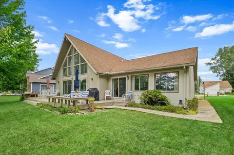 11265 Westlawn Dr, Stanwood, MI 49346