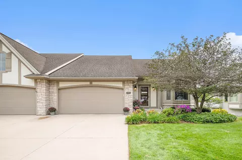 5976 Red Lion Ct NE, Belmont, MI 49306