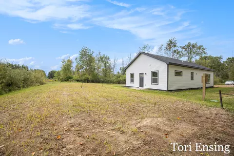1881 S Derby Rd, Sidney, MI 48885 photo 3
