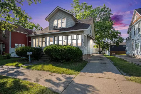 148 E 16th St, Holland, MI 49423