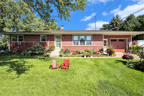 1644 92nd Ave, Zeeland, MI 49464