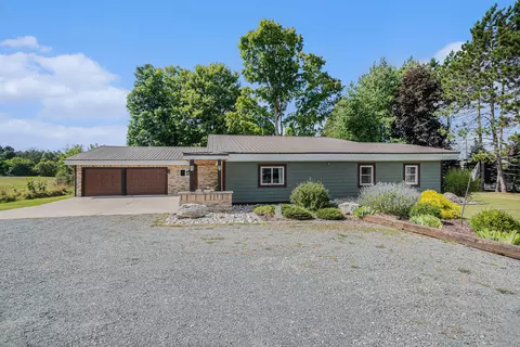 4445 S Maple Island Rd, Hesperia, MI 49421