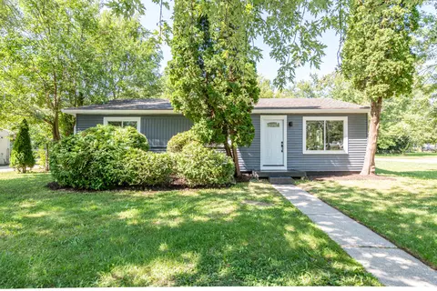 1556 Harry St, Ypsilanti, MI 48198