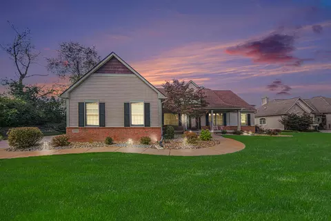 5056 Grande View Ln, Jackson, MI 49201