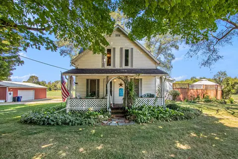2851 Empire Ave, Benton Harbor, MI 49022