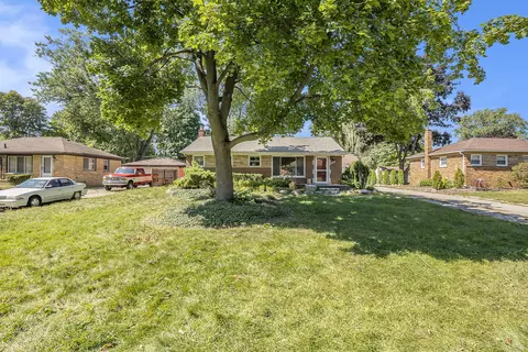 2320 Saint Joseph St, West Bloomfield, MI 48324