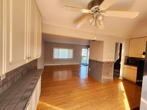 28517 Leroy St, Romulus, MI 48174 photo 19