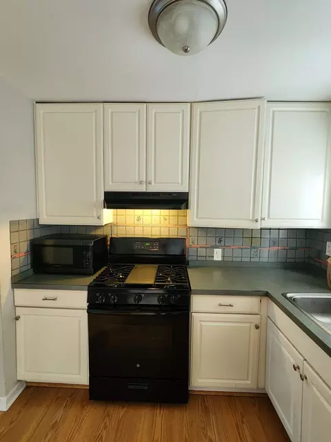 28517 Leroy St, Romulus, MI 48174 photo 23