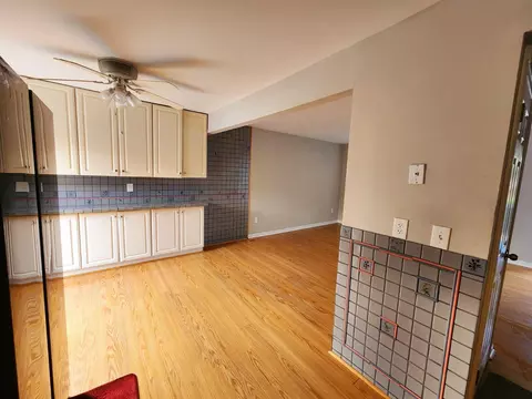 28517 Leroy St, Romulus, MI 48174 photo 21
