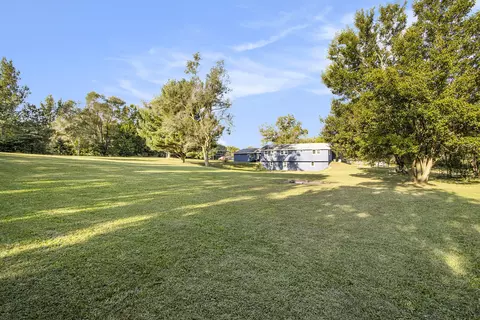 10060 N Riverview Dr, Plainwell, MI 49080 photo 7