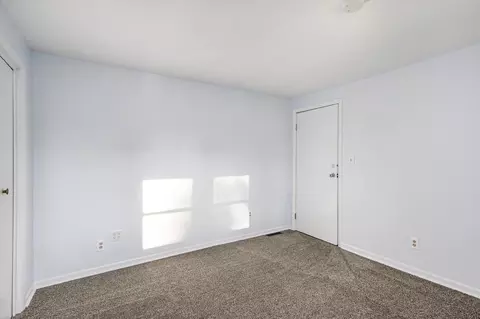 10060 N Riverview Dr, Plainwell, MI 49080 photo 13
