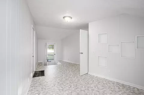 10060 N Riverview Dr, Plainwell, MI 49080 photo 20
