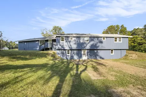 10060 N Riverview Dr, Plainwell, MI 49080 photo 6