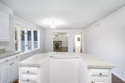 10060 N Riverview Dr, Plainwell, MI 49080 photo 18