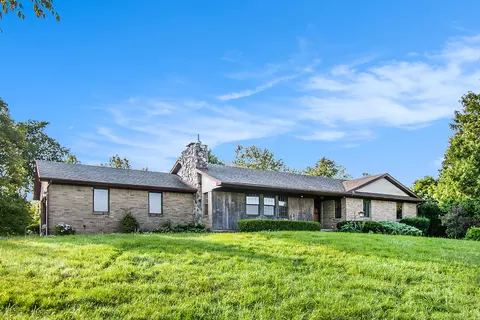 8748 Welter Rd, Ovid, MI 48866