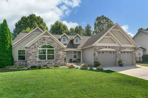 9875 Navy Pier St, Portage, MI 49002