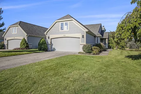 7690 Greenbrier Dr NE #84, Rockford, MI 49341
