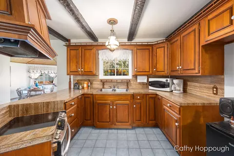 1075 Sherman St, Sumner, MI 48889 photo 7