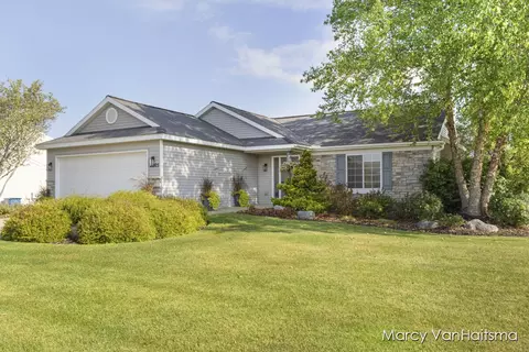 2005 Waler Dr, Hudsonville, MI 49426