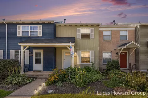 4579 Moffett Rd NW, Comstock Park, MI 49321