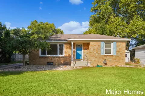 3463 Collingwood Ave SW, Wyoming, MI 49519