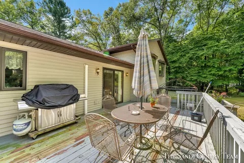 1253 E 98th St, Grant, MI 49327 photo 43