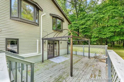 1253 E 98th St, Grant, MI 49327 photo 42