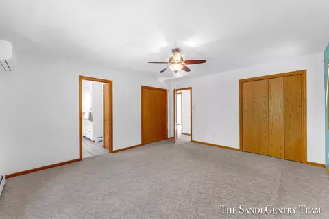 1253 E 98th St, Grant, MI 49327 photo 18