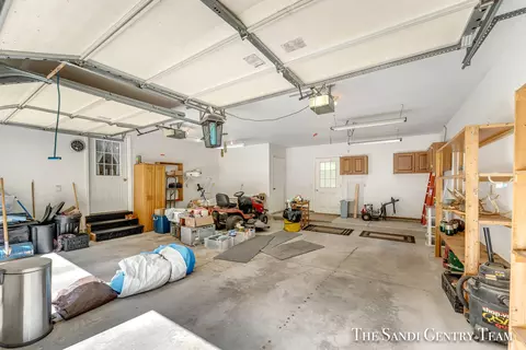 1253 E 98th St, Grant, MI 49327 photo 36