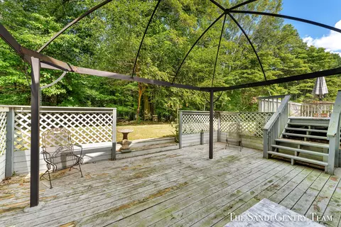 1253 E 98th St, Grant, MI 49327 photo 44
