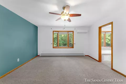 1253 E 98th St, Grant, MI 49327 photo 17