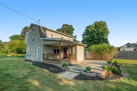 568 W James St, Lawrence, MI 49064
