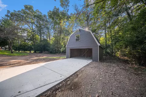 410 Robinson Rd, Jackson, MI 49203 photo 27