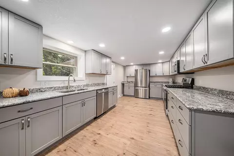 410 Robinson Rd, Jackson, MI 49203 photo 4