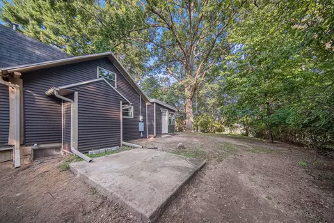 410 Robinson Rd, Jackson, MI 49203 photo 29