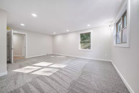 410 Robinson Rd, Jackson, MI 49203 photo 15