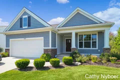 5131 Vistula Ct SW, Wyoming, MI 49418