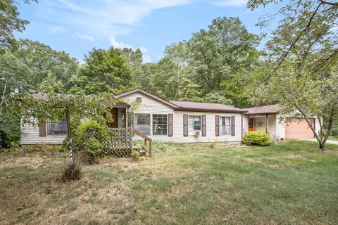 5522 S Centerline Rd, Newaygo, MI 49337
