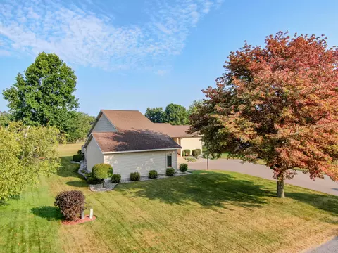 9374 E Arrowhead Dr, Scotts, MI 49088 photo 9
