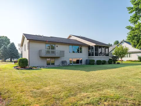 9374 E Arrowhead Dr, Scotts, MI 49088 photo 4