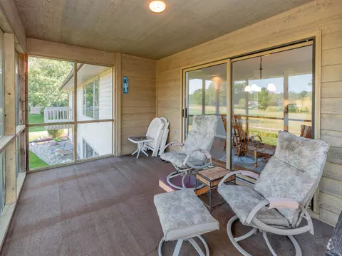 9374 E Arrowhead Dr, Scotts, MI 49088 photo 16
