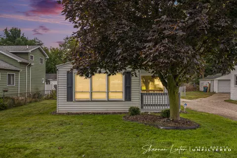 2239 Hughes Ave, Norton Shores, MI 49441