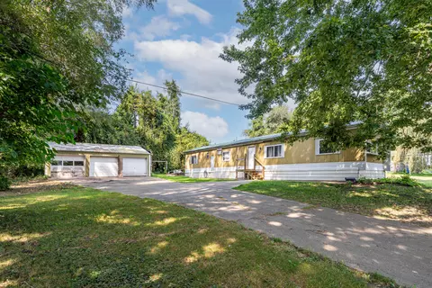 1121 Oliverda Rd, Sherwood, MI 49089
