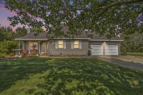 2804 E Bard Rd, Muskegon, MI 49445