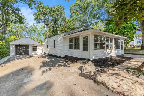 3569 Vineyard Ave NE, Grand Rapids, MI 49525