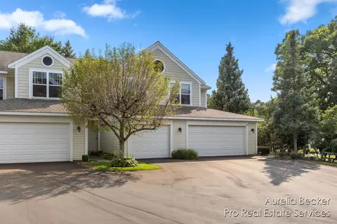 75 Sun Ridge Dr #24, Holland, MI 49424
