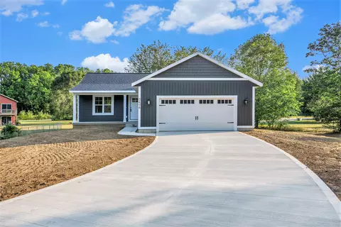 3498 Gray Fox Ct, Allegan, MI 49010