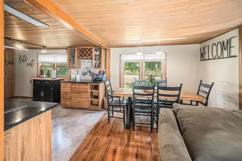 589 E 88th St, Newaygo, MI 49337 photo 9